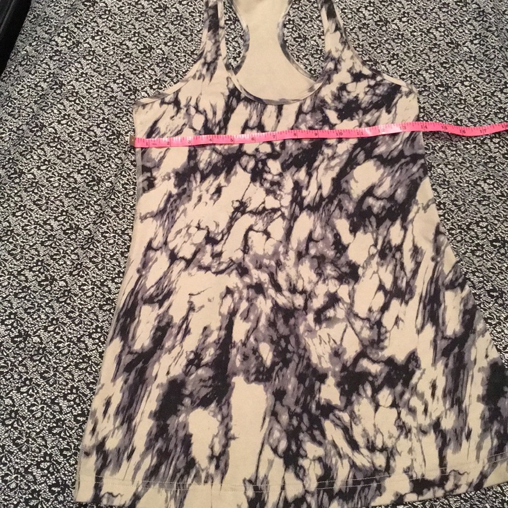 Lulu lemon tank